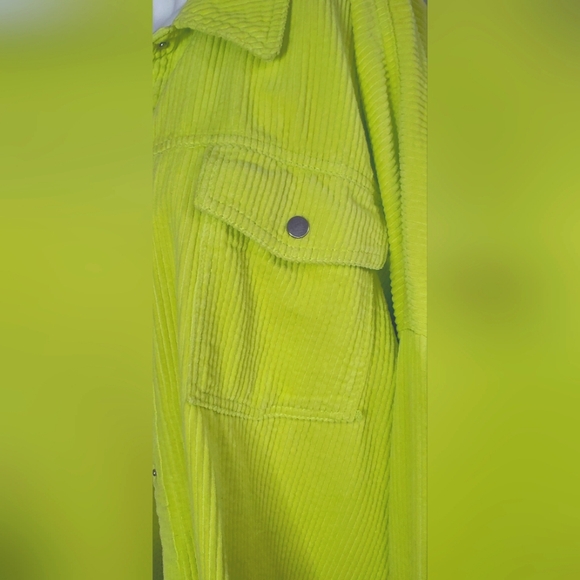 ZARA - size L- oversized corduroy jacket/shacket - Women Fashion - Picture 8 of 11